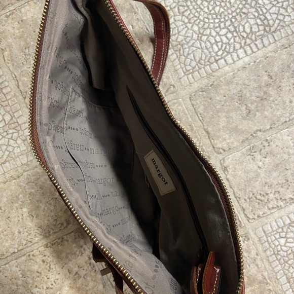 Margot leather hobo style purse $24 near new condition. - Picture 4 of 7